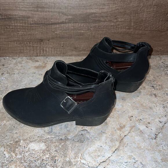 Jellypop MacKay Women’s Size 8M Stock #731808 Ankle Bootie Boots Black Belted - Picture 7 of 13